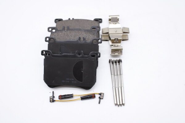 Asianautos ACR1670H Premium Ceramic Disc Brake Pad Set - Image 2