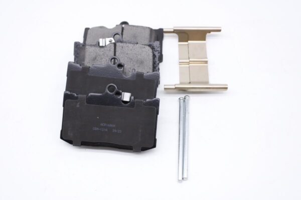 Asianautos ACR1686H Premium Ceramic Disc Brake Pad Set - Image 2