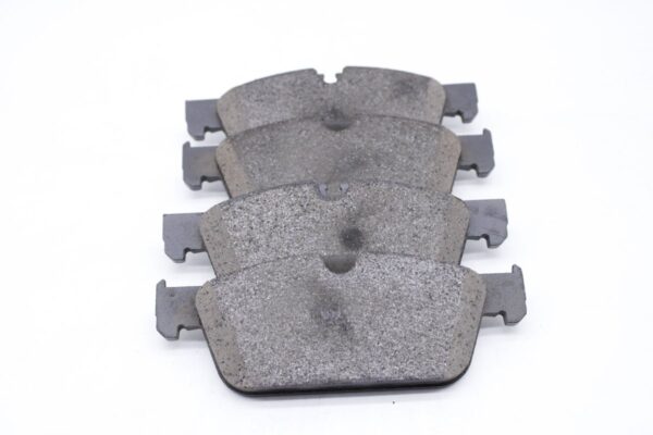 Asianautos ACR1636 Premium Ceramic Disc Brake Pad Set - Image 3