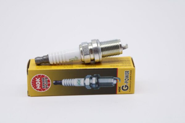 NGK 7092 G-Power Platinum Spark Plug - Image 3