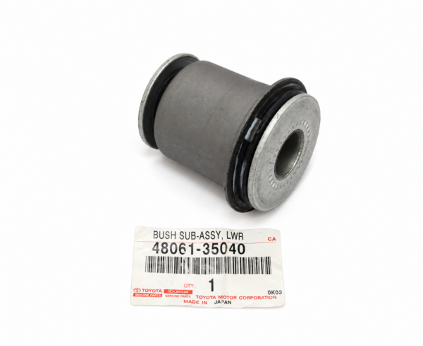Toyota 4806135040 Control Arm Bushing